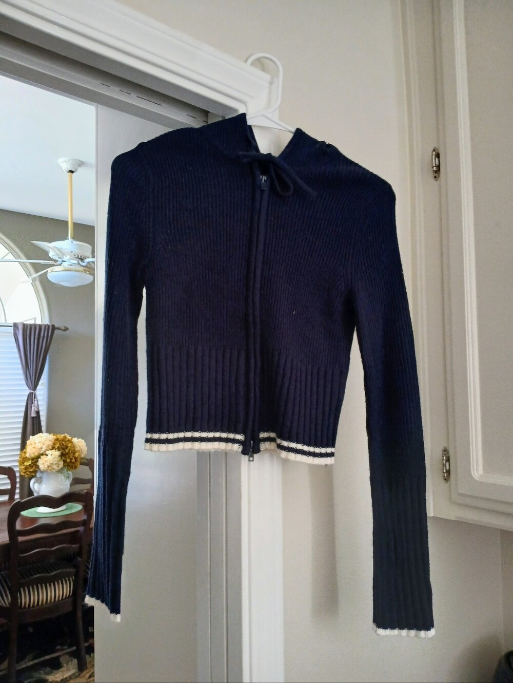 Women’s Navy Ribbed Zip-Up Hoodie Sweater